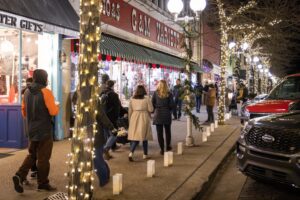 Downtown town shopping St Joseph Michigan, holiday lights, luminary festival, Christmas downtown, Lake Michigan